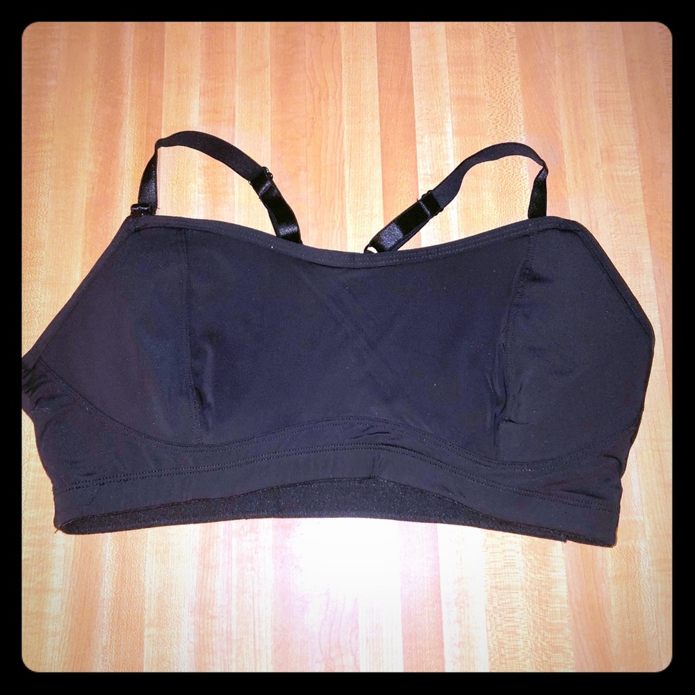 Motherhood Maternity nursing sports bra. Lg. Black
